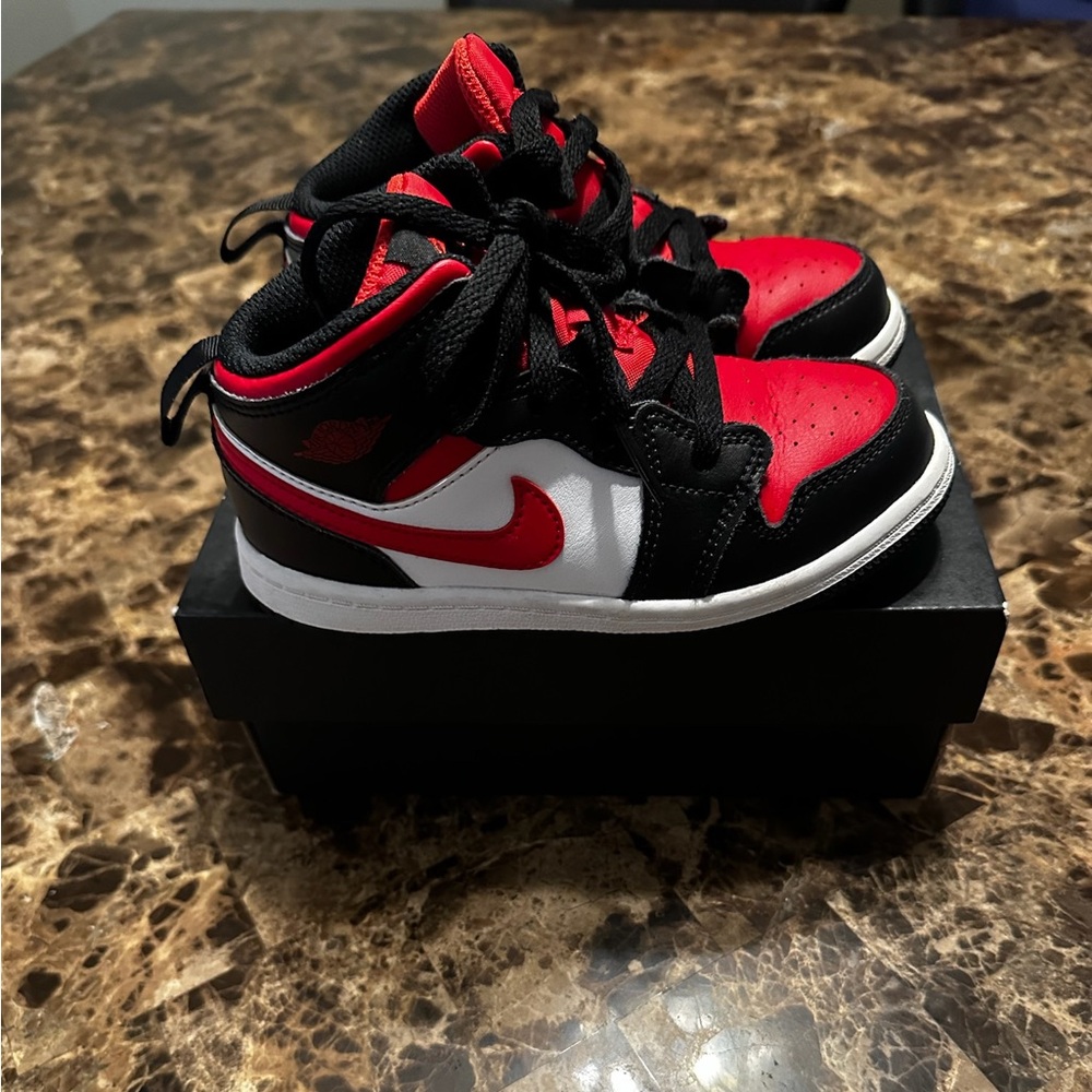 Kids Jordan 1’s